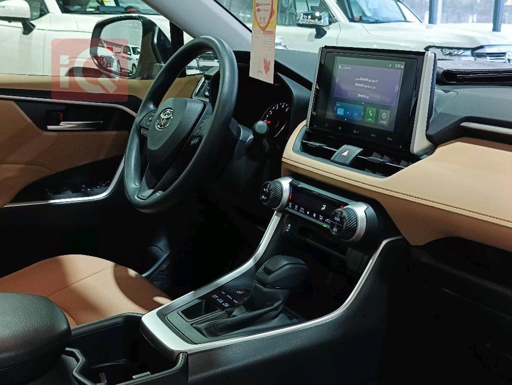 تويوتا راف 4